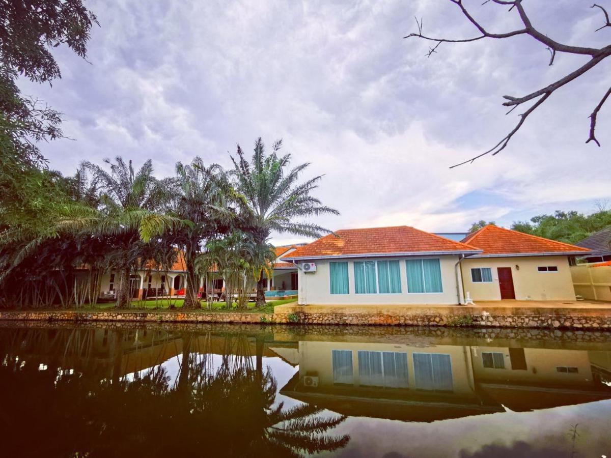 Px Pool Villa Pattaya Nong Prue Luaran gambar